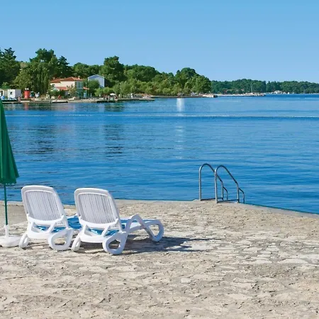 Sain With Garden Terrace Near The Pensjonat Poreč