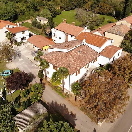 Pensjonat Sain With Garden Terrace Near The Poreč