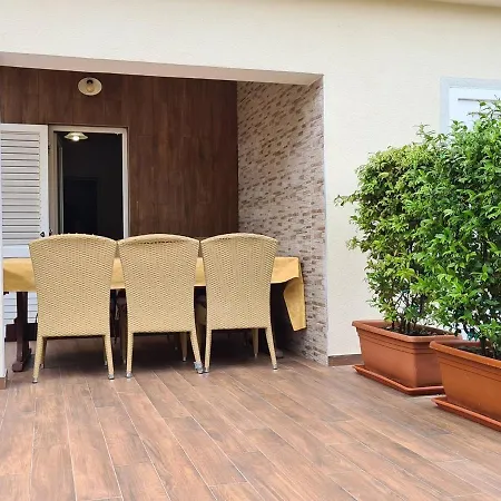 Sain With Garden Terrace Near The Pensjonat 3*